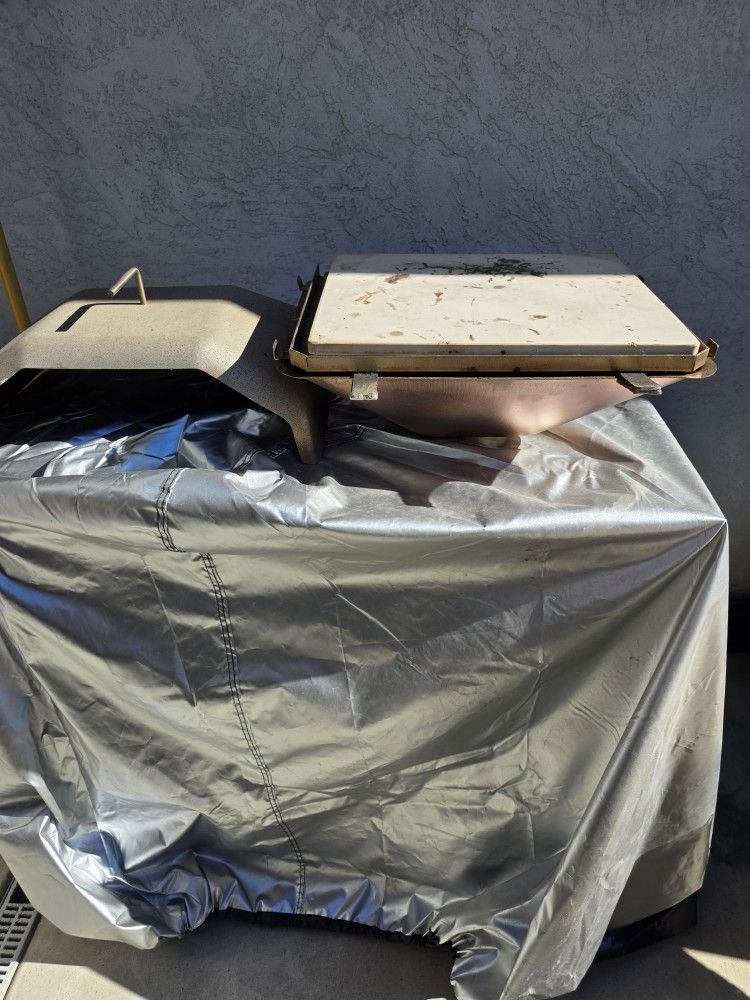 PIZZA OVEN FITS TREAGER,GREEN MOUNTAIN, OR ANY PELLET GRILLS