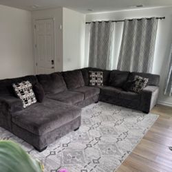 Sectional Couch 