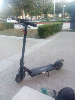 Electric scooter