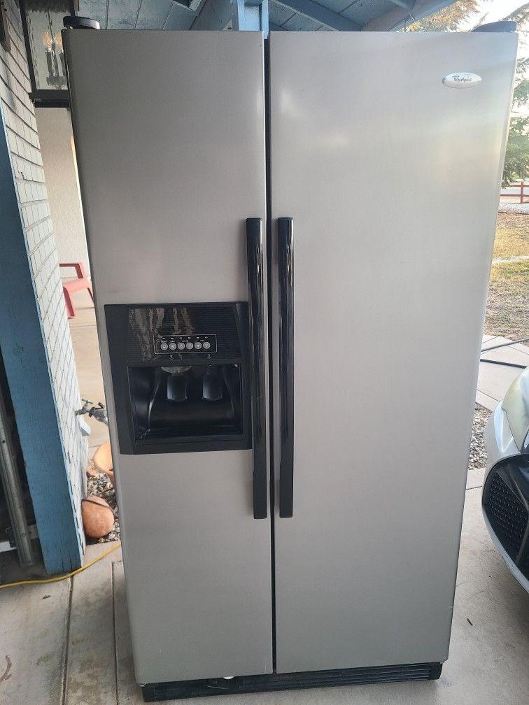 Fridge GE Stainless Steel Refrigerator French Doors 