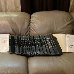 Volume 19/20 The World Book Encyclopedia H