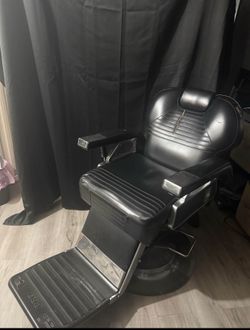 Barber chair