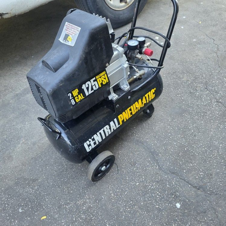 8 Gallon Air Compressor