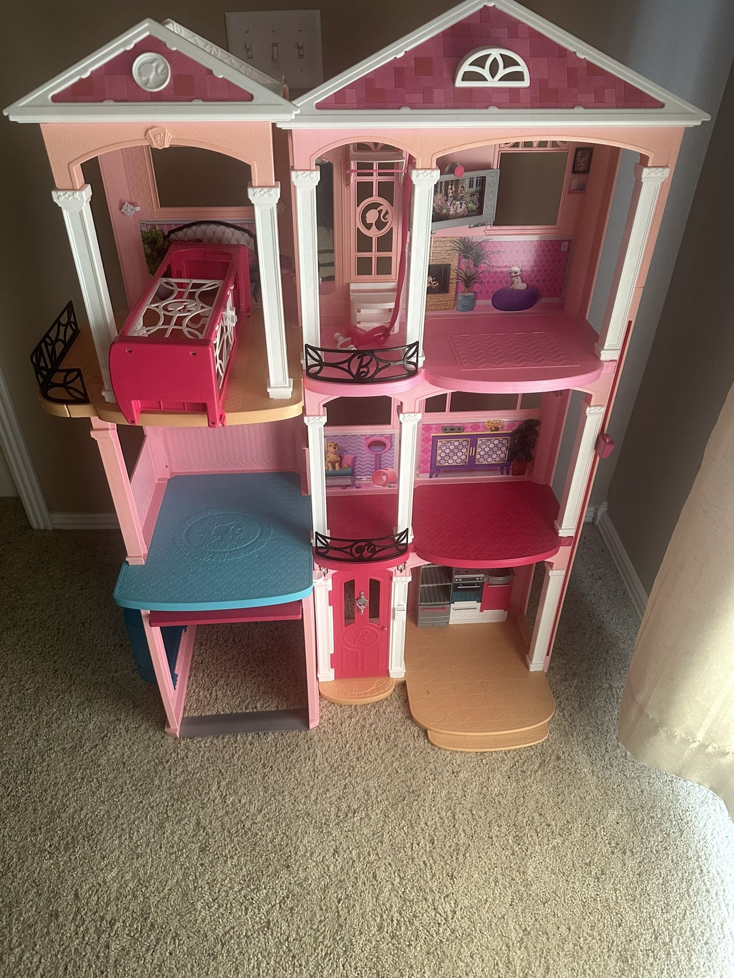 Barbie Dream House