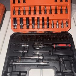 Tools Set (Need gone please asap)