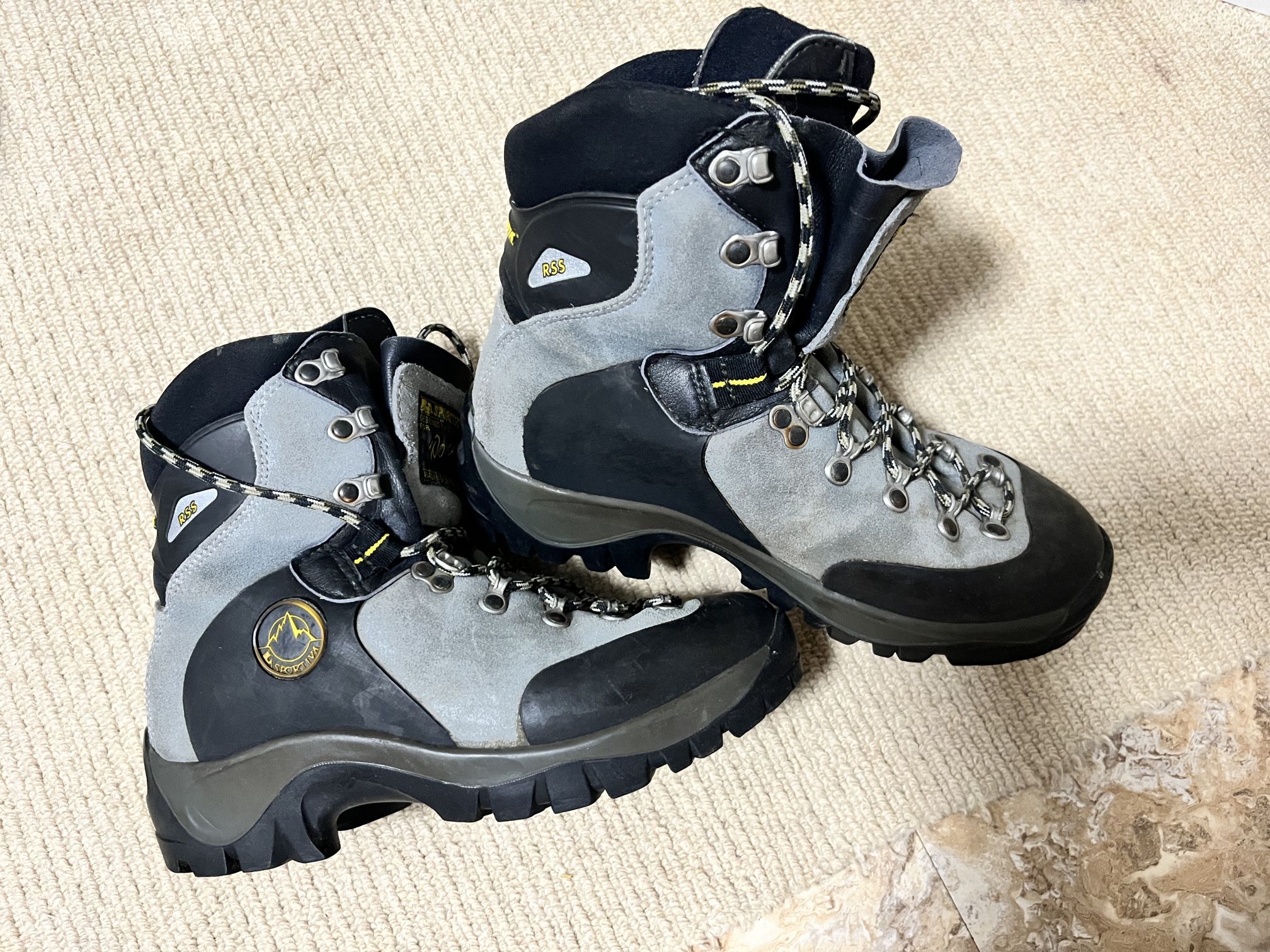 La Sportiva Women’s Glacier Evo Mountaineering Boots ( Size 7.5-8)