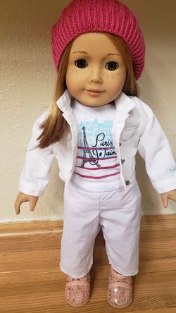 AMERICAN GIRL DOLL