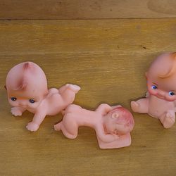 Vintage naked kewpie doll set. 4 inches
