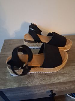 Womens Shoes