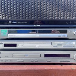 DVD / CD Players All Work 4 For $40