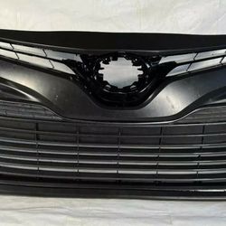 FOR 2018-2020 TOYOTA CAMRY LE FRONT BUMPER COVER W/O PARKING SENSOR W/ GRILLES