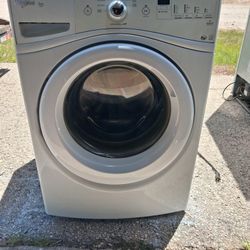 Whirlpool Frontload Washer ( Fre Local Delivery )