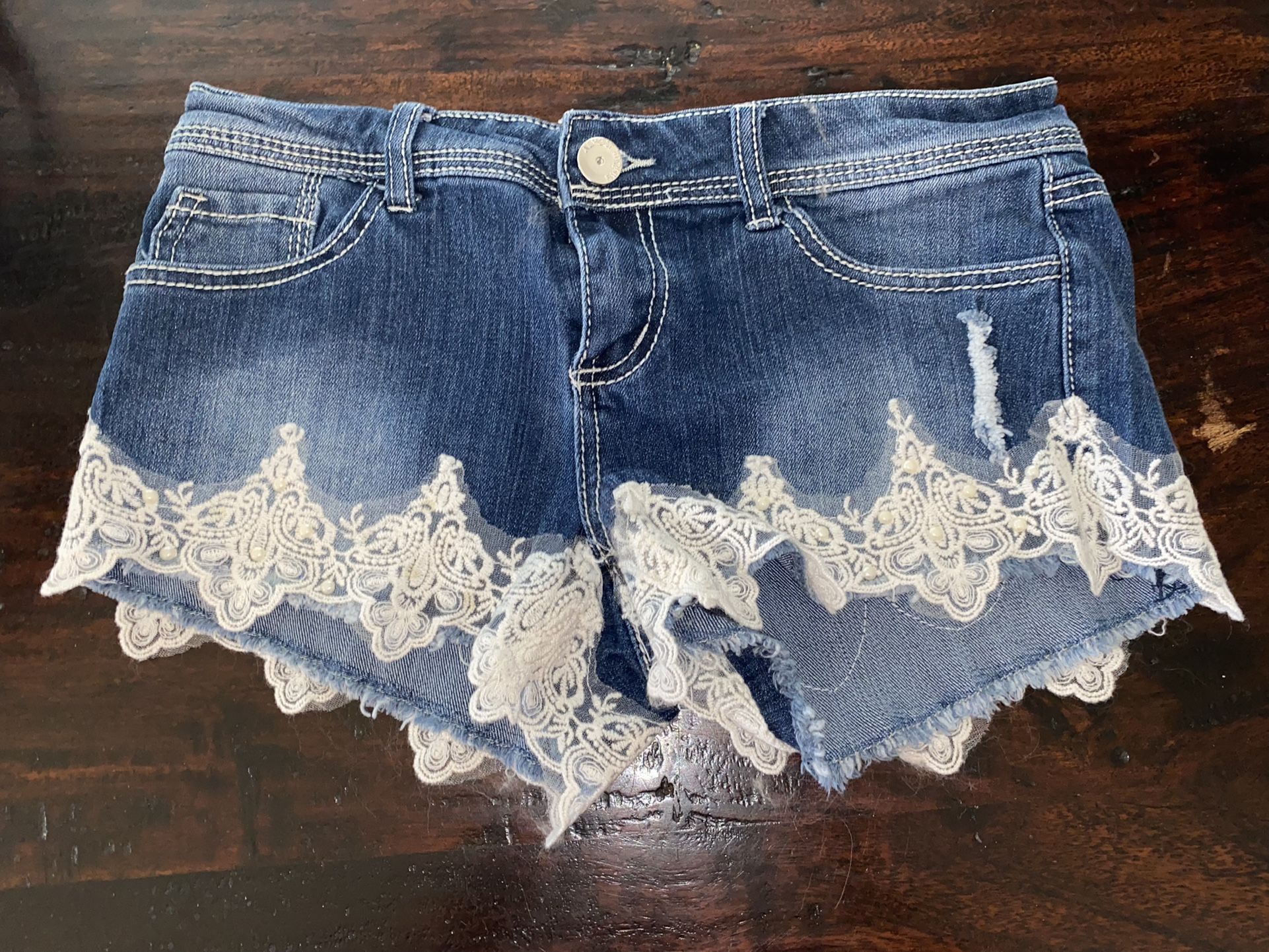 New Almost Famous Womens Denim Shorts Size 7