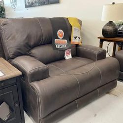 Oversized Power Reclining Chair, Sofa ⭐$39 Down Payment with Financing ⭐ 90 Days same as cash