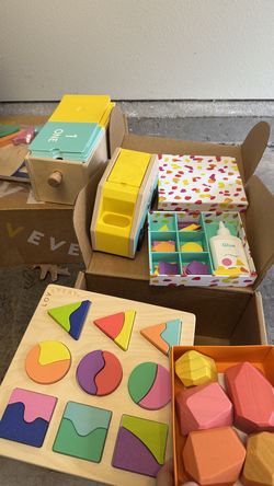 lovevery kids toy set