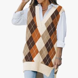 Oversized Sweater Vest Size: Small Runs Big 