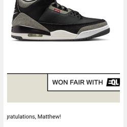 Jordan 3 Retro
Levi’s Black 10.5M 