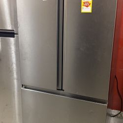 HISENSE HRF266N6CSE 26.6-cu ft French Door Refrigerator 0NQ 