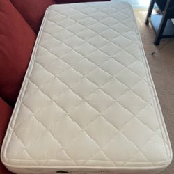 GreenCradle Organic Crib Mattress – Excellent Condition + Organic Fitted Sheet