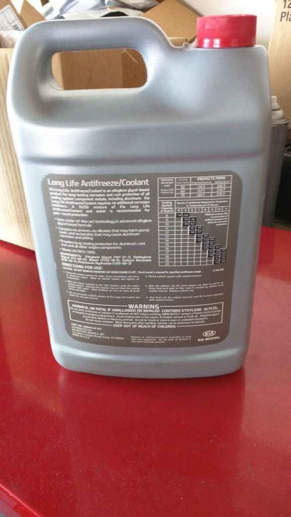 OEM Kia Hyundai Long Life Coolant Antifreeze UM040CH012 for Sale in Ruston, WA OfferUp