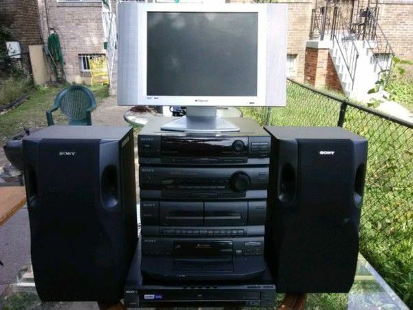 Sony and Polaroid home theater system
