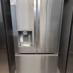 New LG 33” 24.5 Cu Ft French Door Refrigerator 