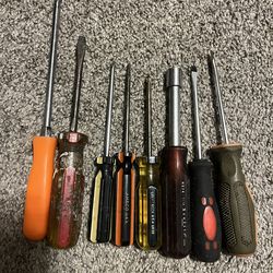Lot Of 8 Well Used Screwdrivers