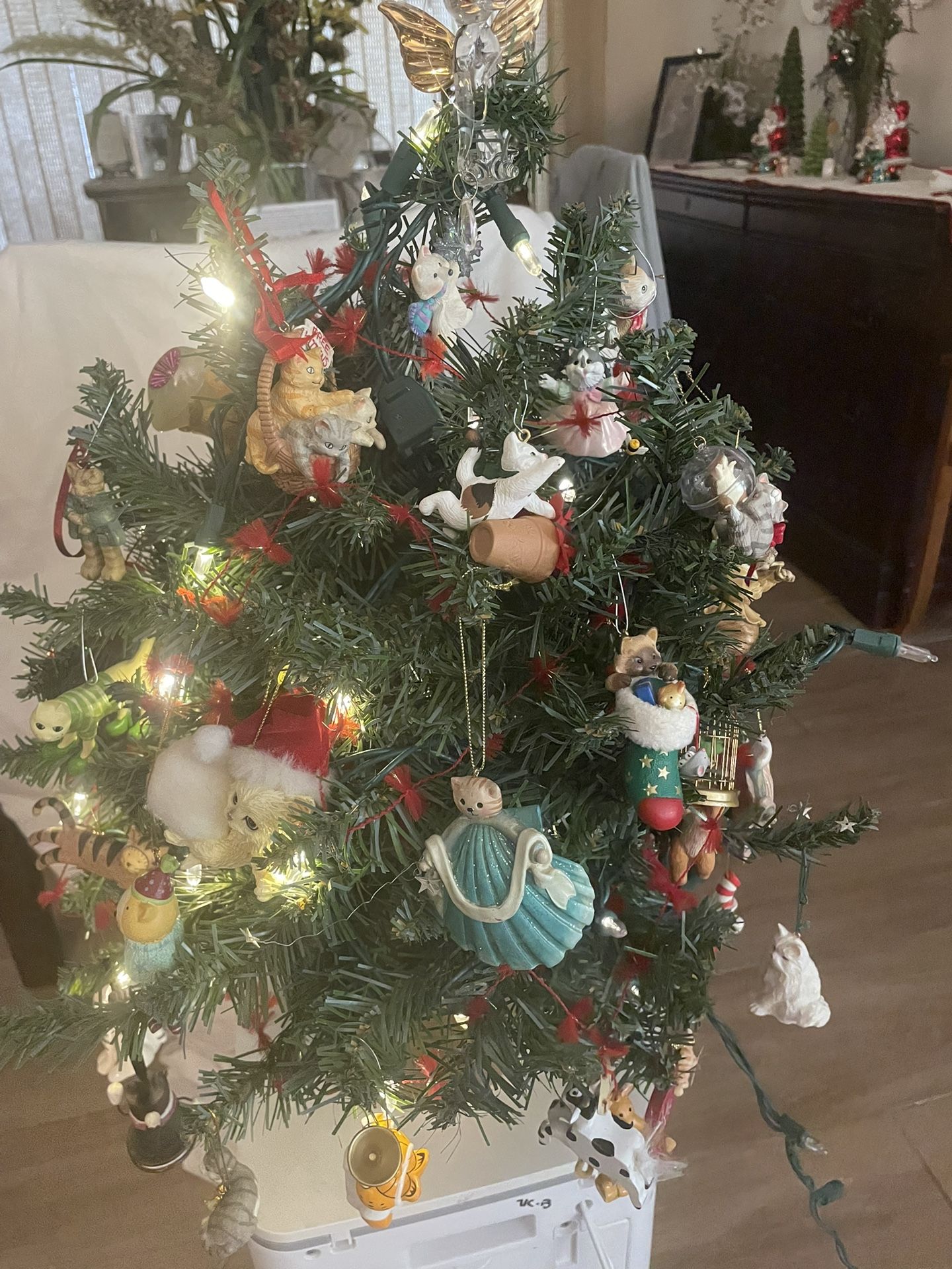 CAT Christmas Tree