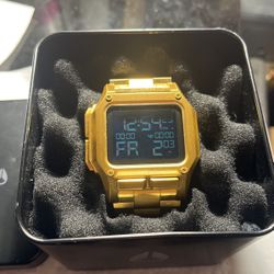 Nixon regulus ss gold best sale