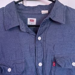 Men’s Levi Shirt