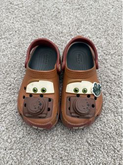 Toddler crocs