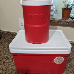Igloo Thermal Box And Cylinder 