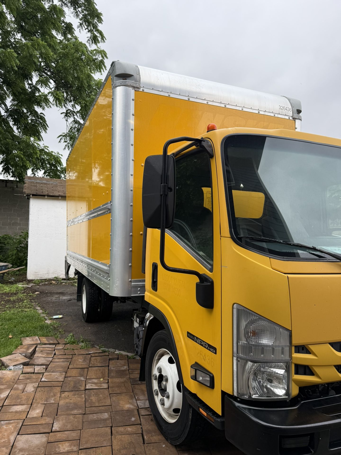 2018 Isuzu NPR HD