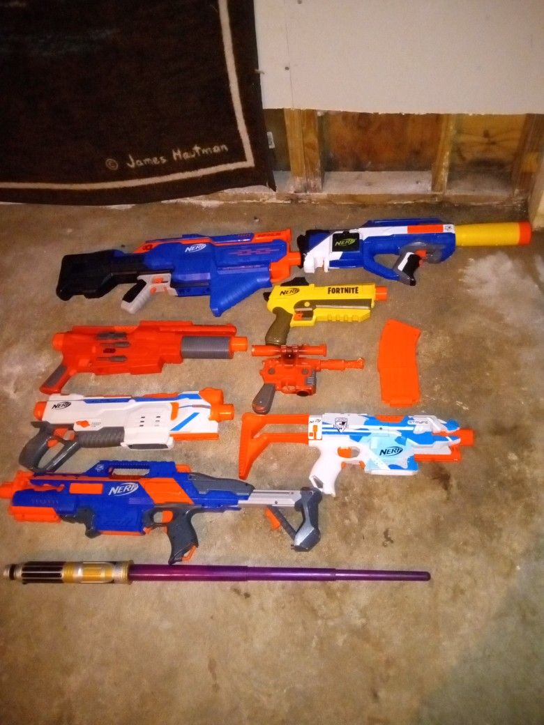 Nerf  Guns