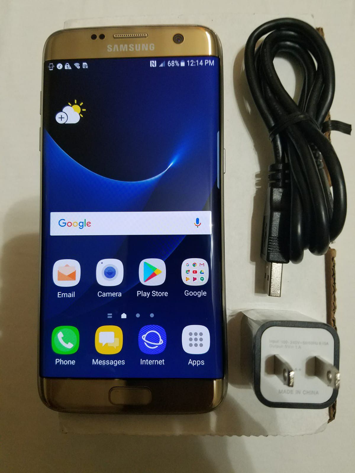 Galaxy S7 edge 32 GB gold T Mobile unlocked excellent condition