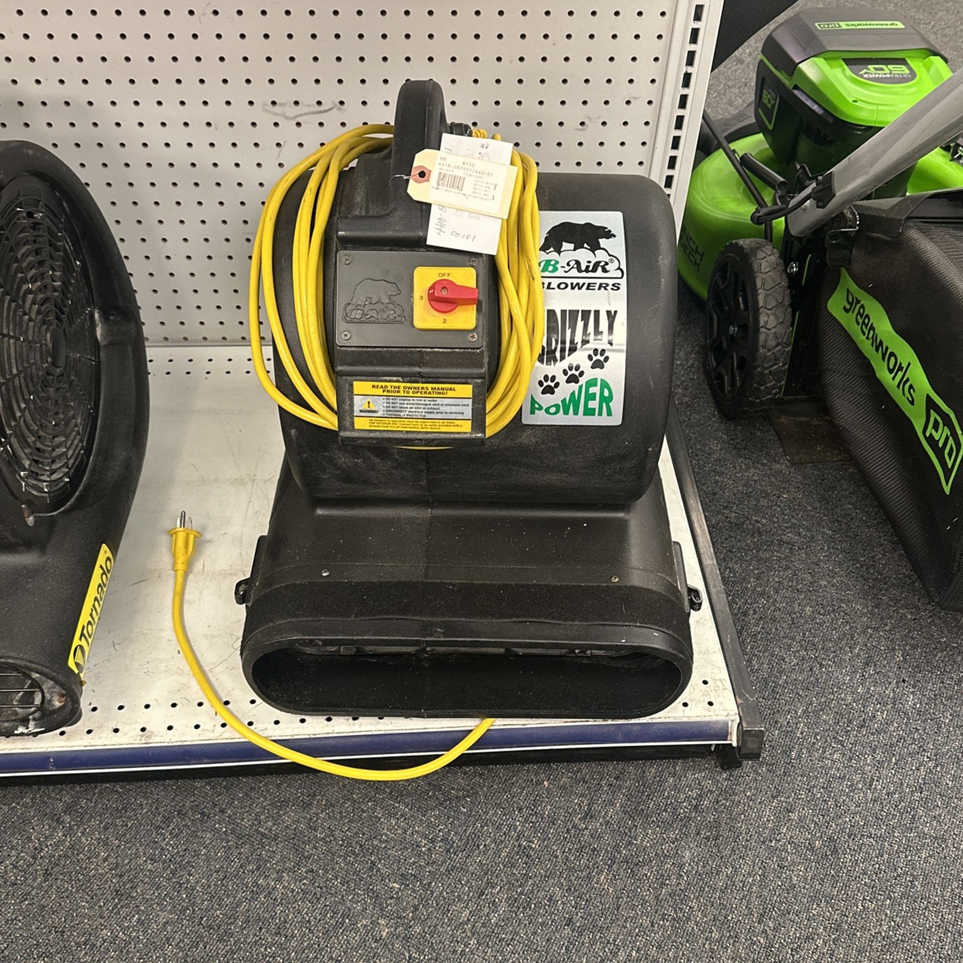 GRIZZLY B-AIR POWER BLOWER