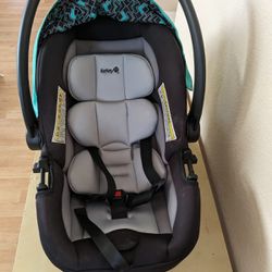 Safety frist carseat and stroller 
