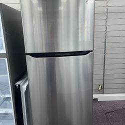 Refrigerator, LG New Top Freezer 20 Cu.Ft Friger