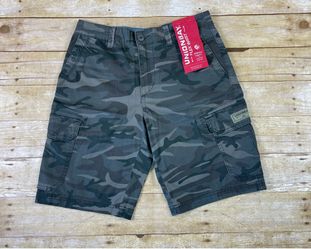 Unionbay Cargo Shorts Mens Size 30 Green Camo Flex Waist Comfort Stretch Outdoor