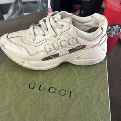 Girls Gucci Shoes !! 