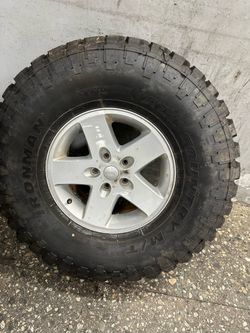 Jeep tire spare