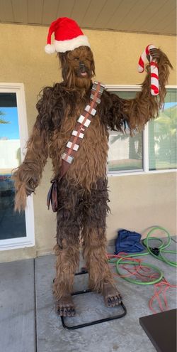 8 Ft Chewbacca