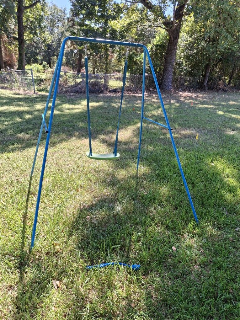 Backyard Swing 