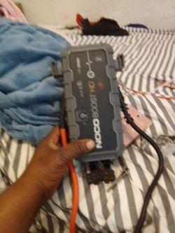 Battery jumper