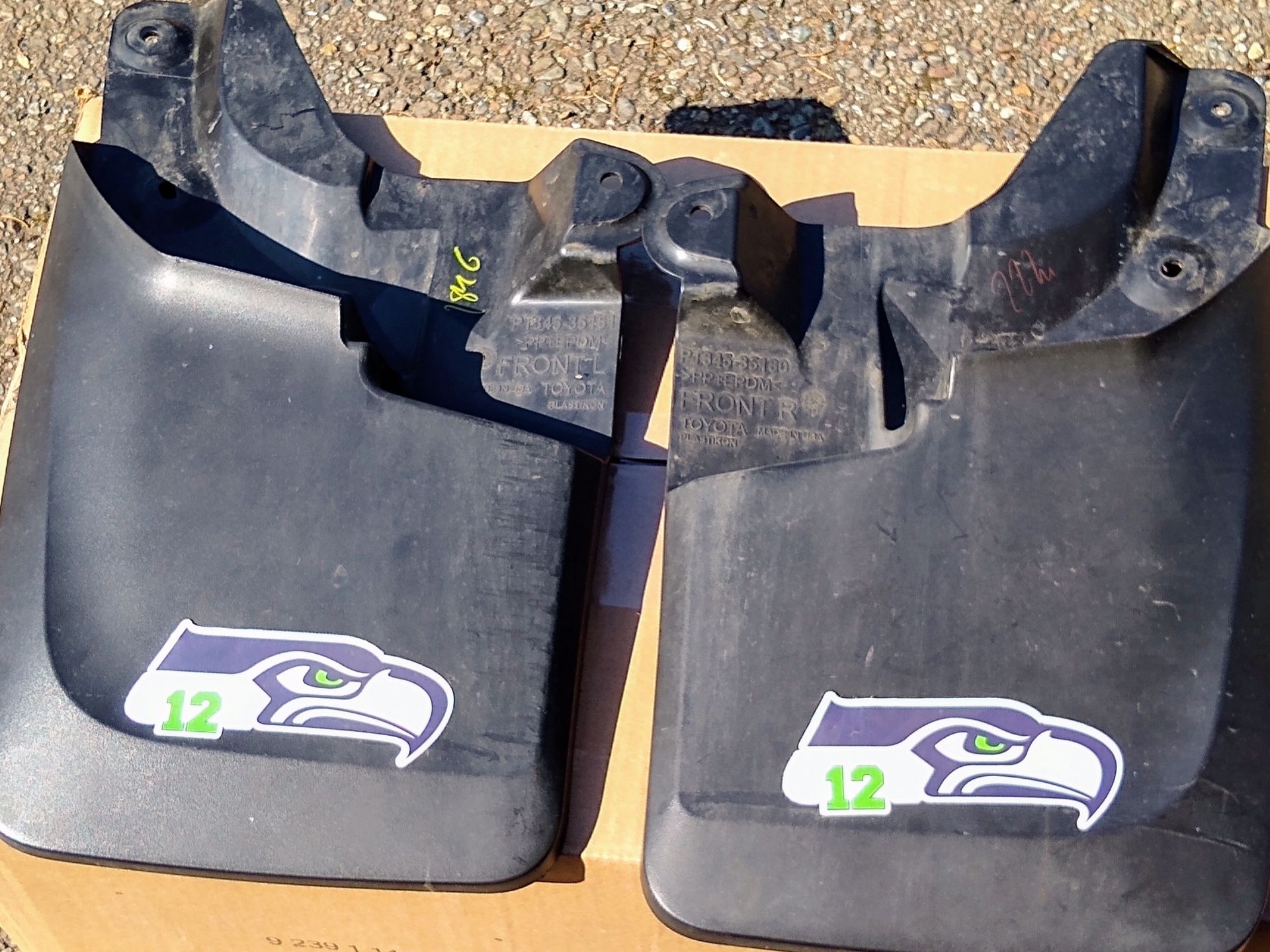Seahawks mud guards