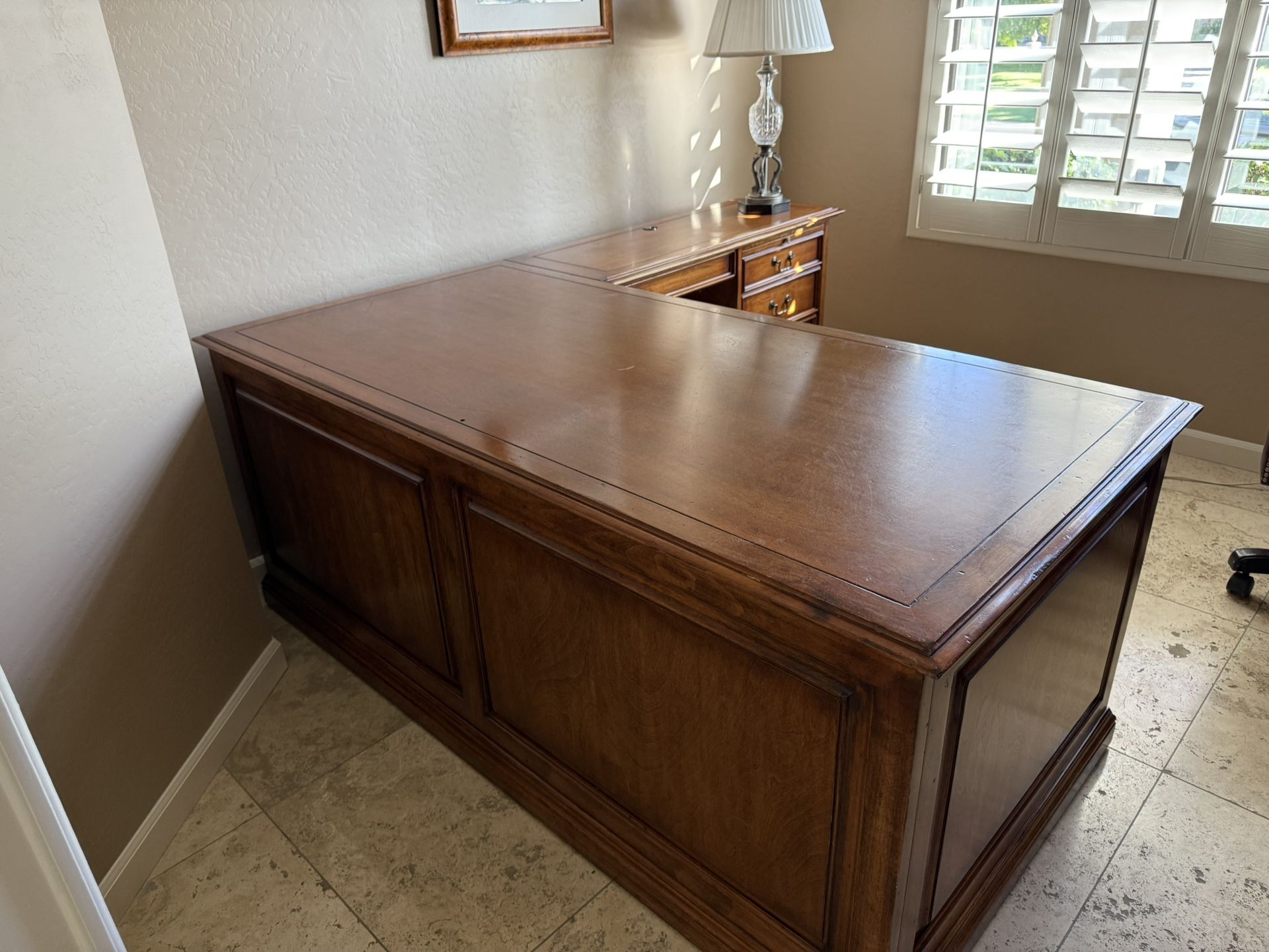 Office Desk