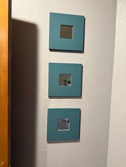 Set of 3 square decorative mirrors