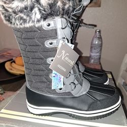 Size 8 Brand New Snow Boots