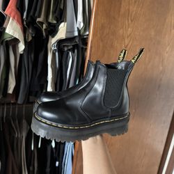 Dr. Martens Smooth Leather 