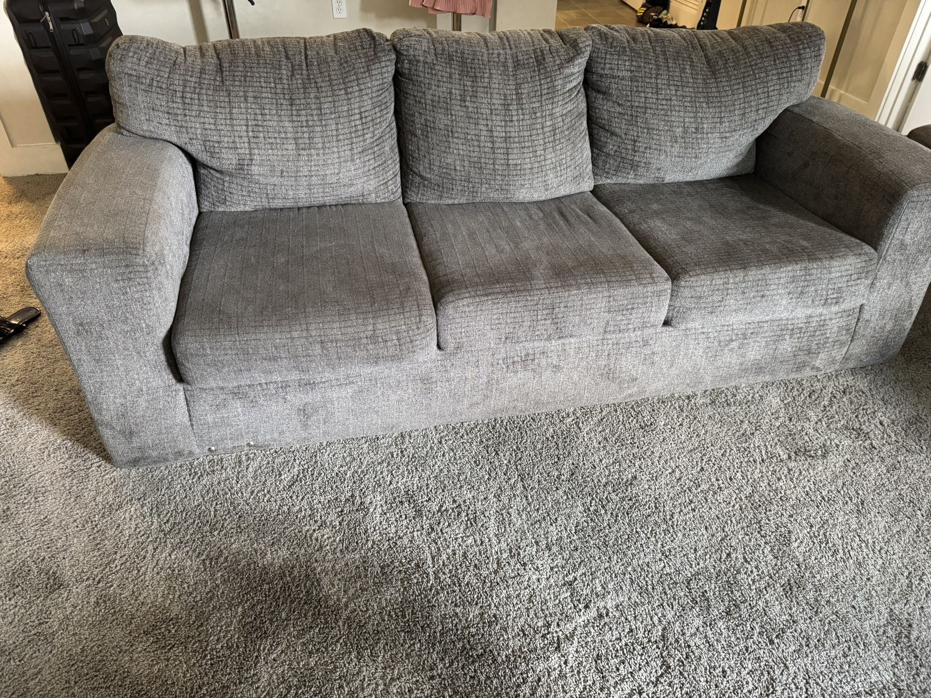 2 Sofas